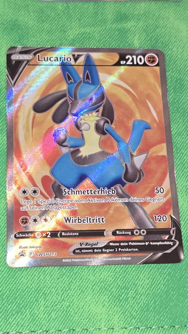 Lucario V #SWSH213 Pokemon Promo