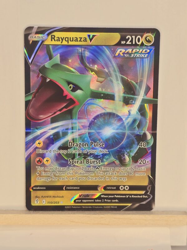 Rayquaza V #110/203 Pokemon Evolving Skies