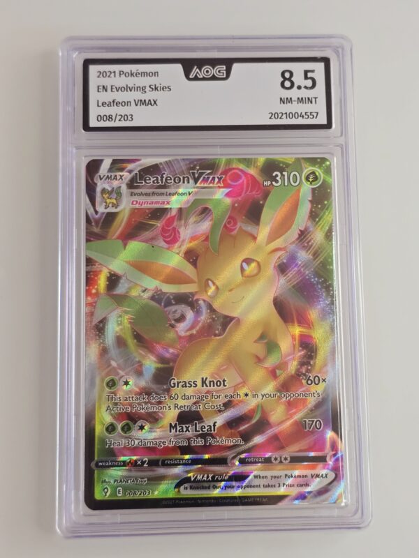 Leafeon VMAX #008/203 Pokemon Evolving Skies