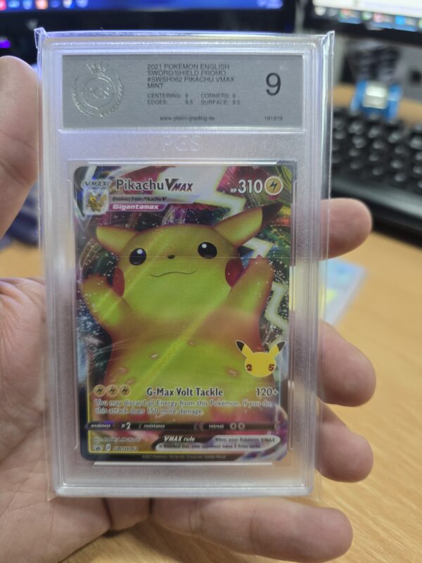 Pikachu VMAX #SWSH062 Pokemon Celebrations