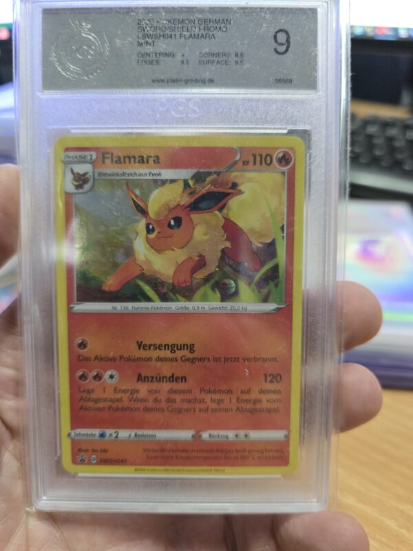 Flareon #SWSH041 Pokemon Promo